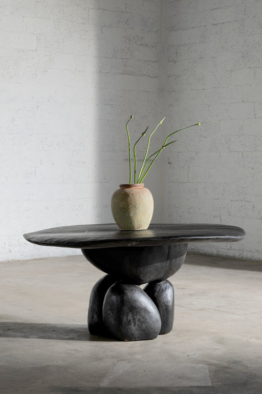 Round Sculpture Table